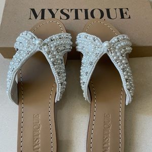 Mystique Sandals Size 9